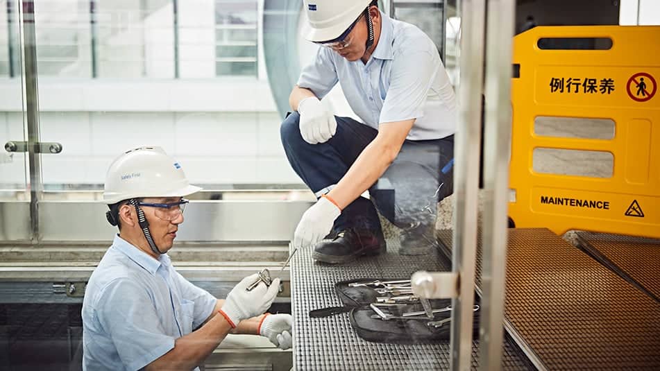 img_KONE-Shanghai-Nanjing-metro-03-951x535