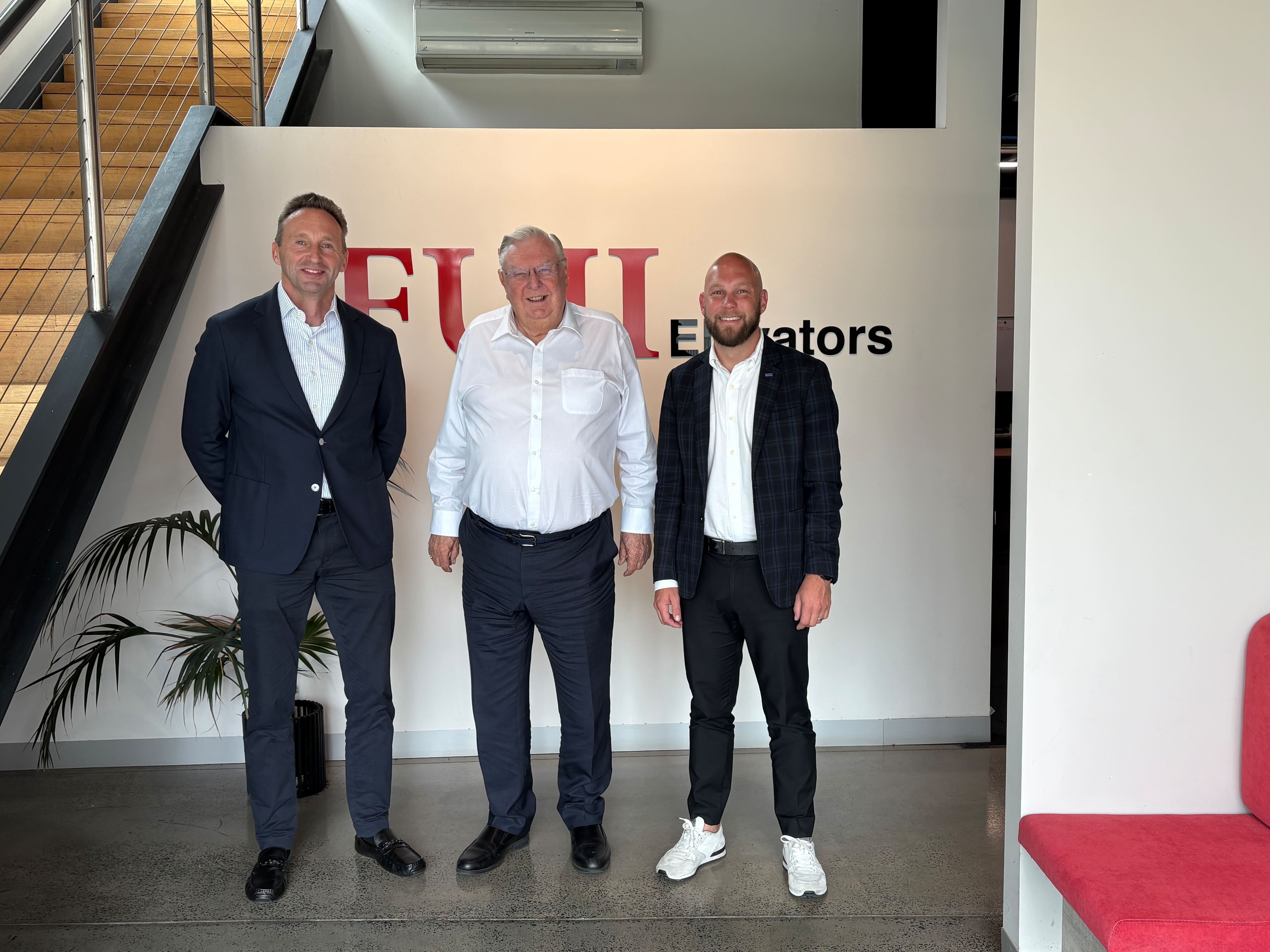 img_Marek Oppeln-Bronikowski_John Bundy_Josh Lacey